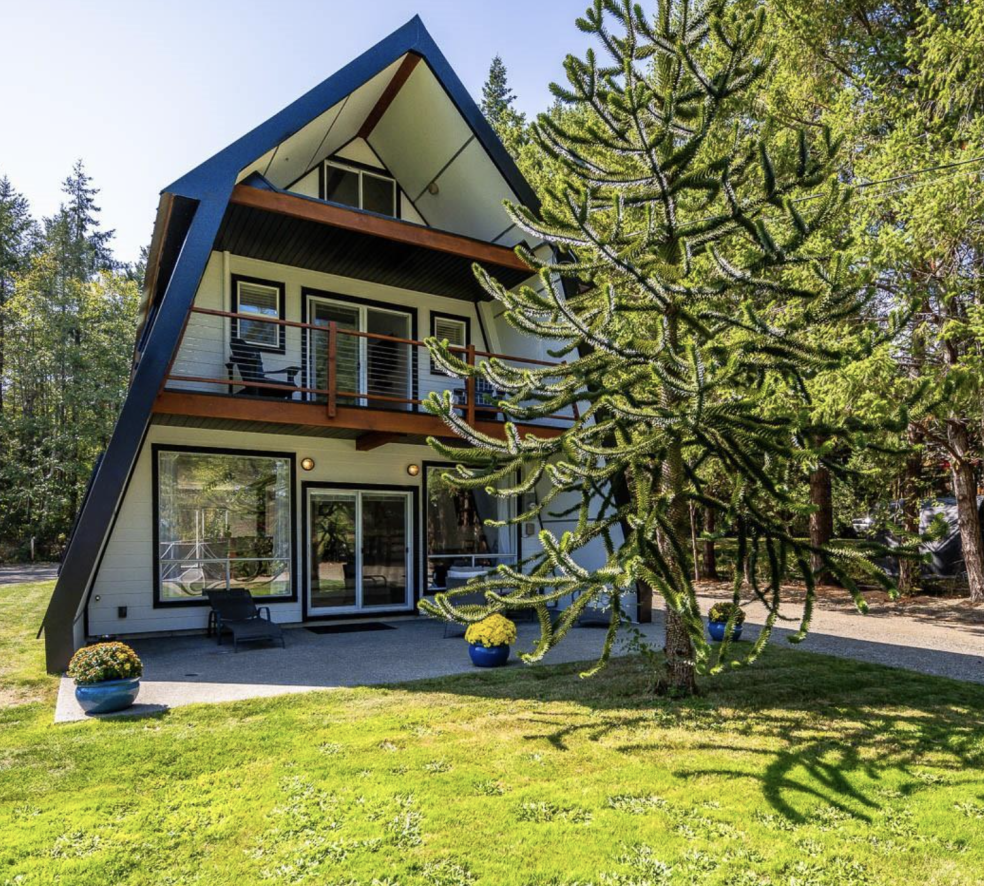 Second Property of the Week: Dwell in Denman Island